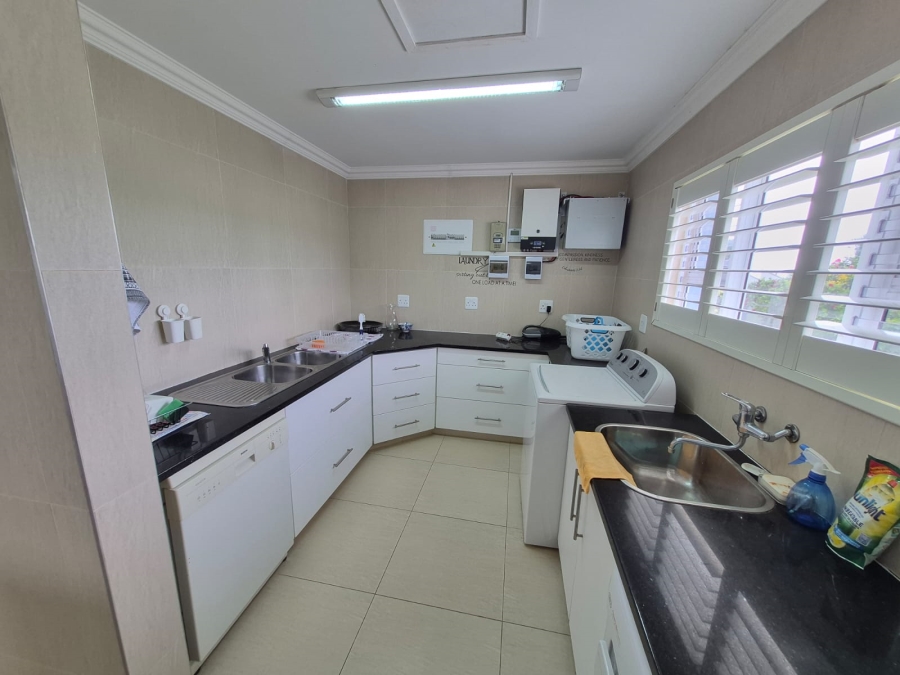 3 Bedroom Property for Sale in Boggomsbaai Western Cape